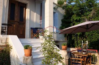 Ξενοδοχείο 250 τ.μ. προς πώληση, Κέντρο Λίμνης-thumb-1