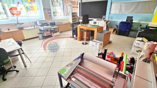Γραφείο 250 τ.μ. για ενοικίαση, Θεσσαλονίκη - Κέντρο, Ντεπώ-thumb-4