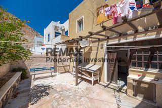 Κατάστημα 300 τ.μ. για πώληση, Κυκλάδες, Σαντορίνη-thumb-16