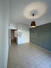 Studio / γκαρσονιέρα 30 τ.μ. για πώληση, Πειραιάς, Νέο Φάληρο-thumb-4