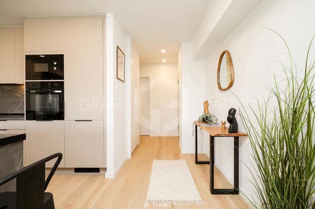 Apartment 50 sqm for rent, Athens - South, Voula