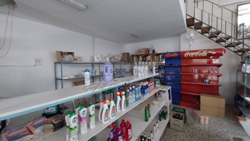 Κατάστημα 159 τ.μ. προς ενοικίαση, Επτά Πλατάνια