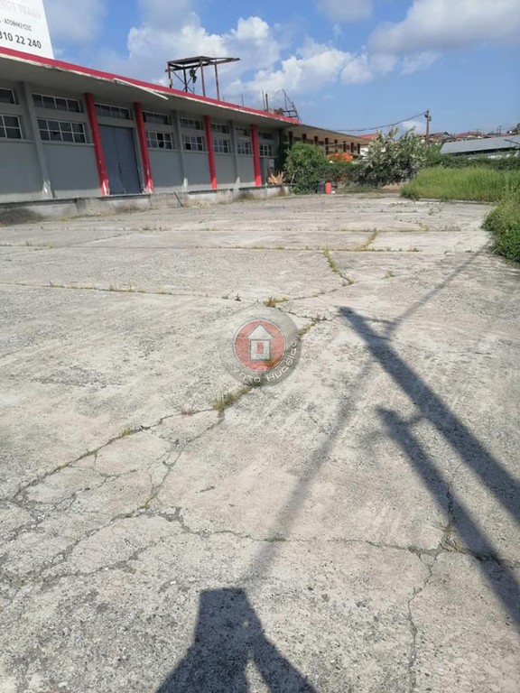 Επιχειρηματικό κτίριο 1.600 τ.μ. προς ενοικίαση, Ημαθία, Βέροια