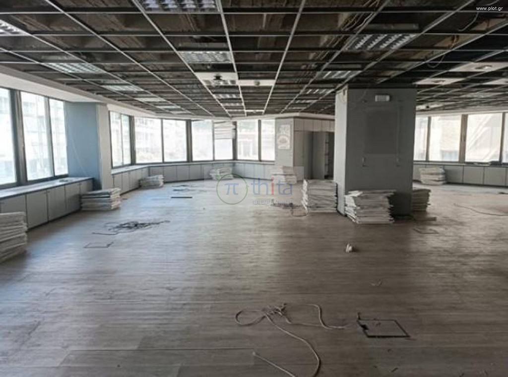 Γραφείο 1.750 τ.μ. πρός πώληση, Αθήνα - Κέντρο, Παγκράτι