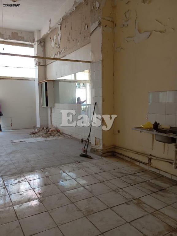 Κατάστημα 37 τ.μ. προς πώληση, Πλατεία Αμερικής