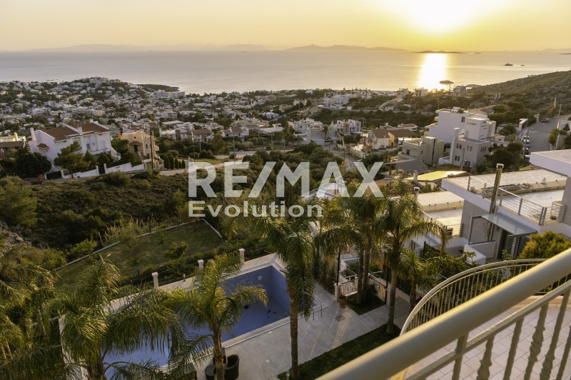 Βίλλα 600 τ.μ. πρός ενοικίαση, Αττική - Υπόλοιπο, Σαρωνίδα