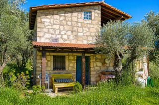 Μεζονέτα 6.945 τ.μ. για πώληση