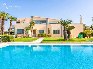 Villa 360 sqm for sale