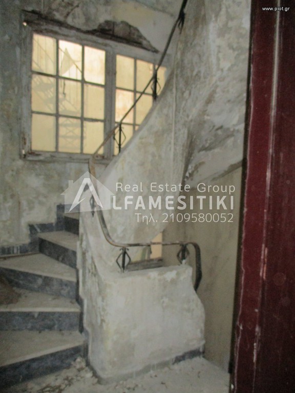 Επιχειρηματικό κτίριο 330 τ.μ. προς πώληση, Πλατεία Αμερικής