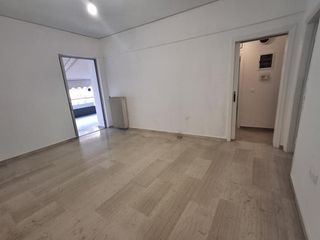 Διαμέρισμα 67 τ.μ. για πώληση, Πειραιάς, Καστέλλα-thumb-8