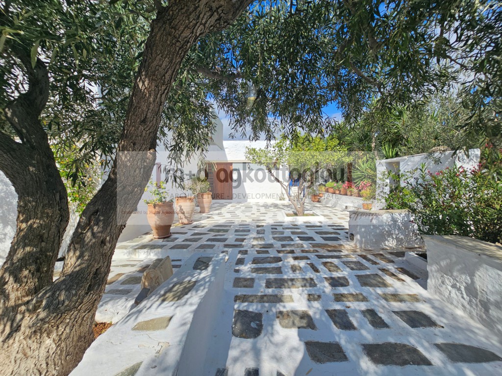 Μονοκατοικία 540 τ.μ. πρός πώληση, Αττική - Υπόλοιπο, Σαρωνίδα