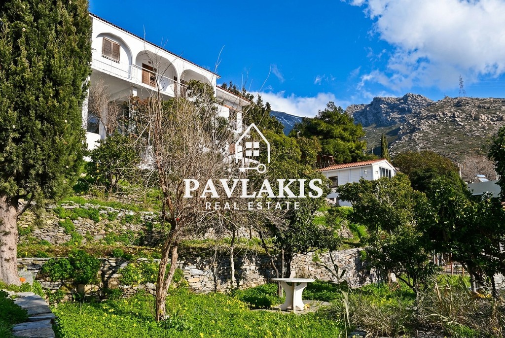 Συγκρότημα διαμερισμάτων 270 τ.μ. πρός πώληση, Εύβοια, Κάρυστος