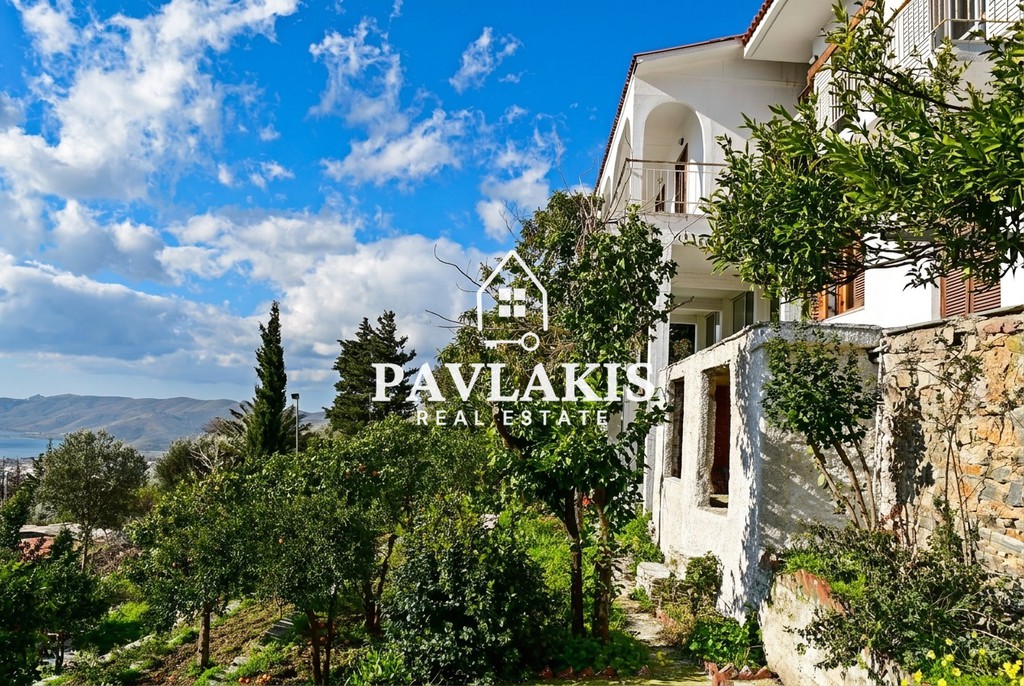 Συγκρότημα διαμερισμάτων 270 τ.μ. πρός πώληση, Εύβοια, Κάρυστος