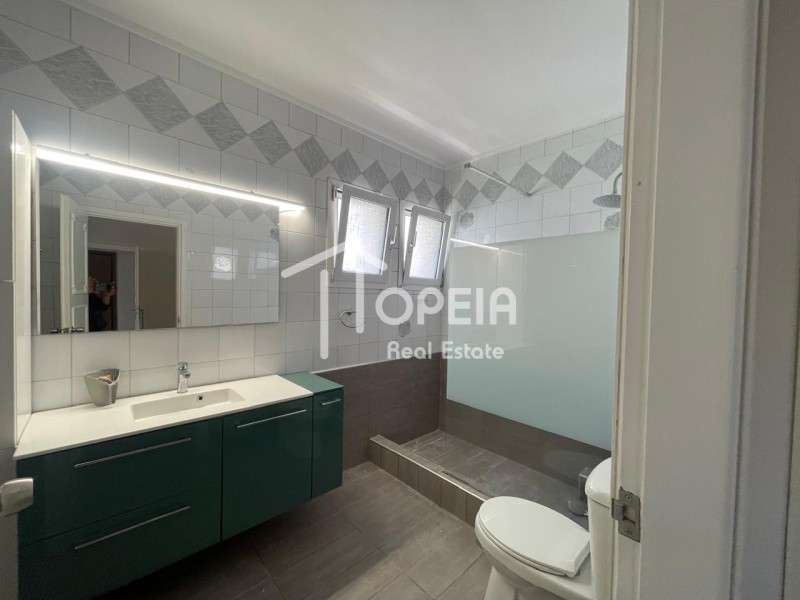 Διαμέρισμα 240 τ.μ. πρός ενοικίαση, Αθήνα - Νότια Προάστια, Γλυφάδα