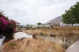 Οικόπεδο 7.184 τ.μ. πρός ενοικίαση, Κυκλάδες, Σαντορίνη-thumb-1