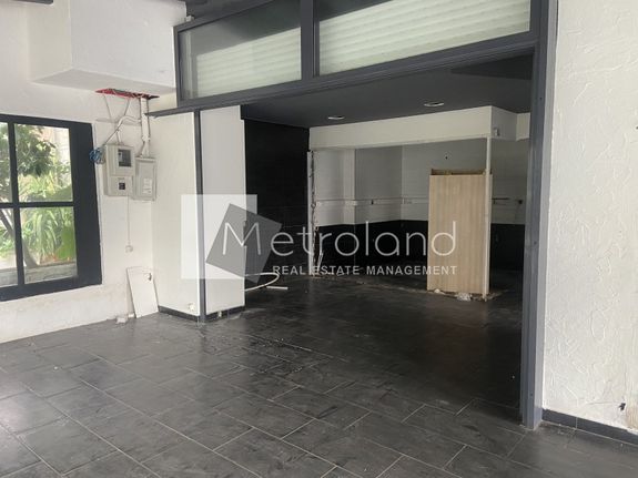Store 82 sqm for rent, Piraeus Suburbs, Keratsini