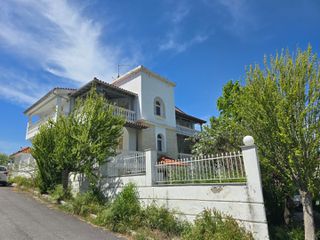 Μονοκατοικία 300 τ.μ. για ενοικίαση