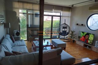 Μονοκατοικία 280 τ.μ. για πώληση, Πειραιάς, Αγία Σοφία-thumb-1