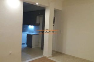 Διαμέρισμα 70 τ.μ. για πώληση, Πειραιάς, Καστέλλα-thumb-2
