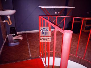 Κατάστημα 90 τ.μ. προς πώληση, Κέντρο Πειραιά-thumb-1