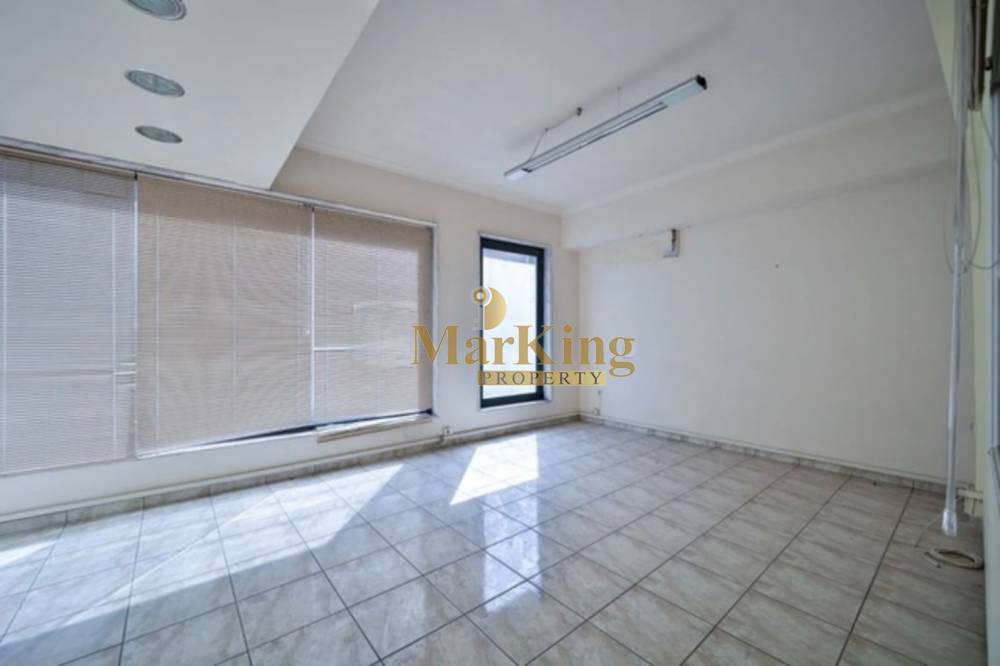 Επιχειρηματικό κτίριο 840 τ.μ. προς πώληση, Πλατεία Κουμουνδούρου