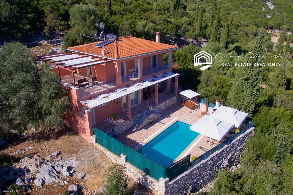 Βίλλα 215 τ.μ. πρός πώληση, Ν. Κεφαλονιάς, Κεφαλονιά