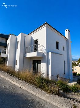 Μεζονέτα 300 τ.μ. προς πώληση