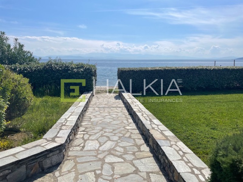 Μεζονέτα 200 τ.μ. πρός πώληση, Μαγνησία, Αρτέμιδα