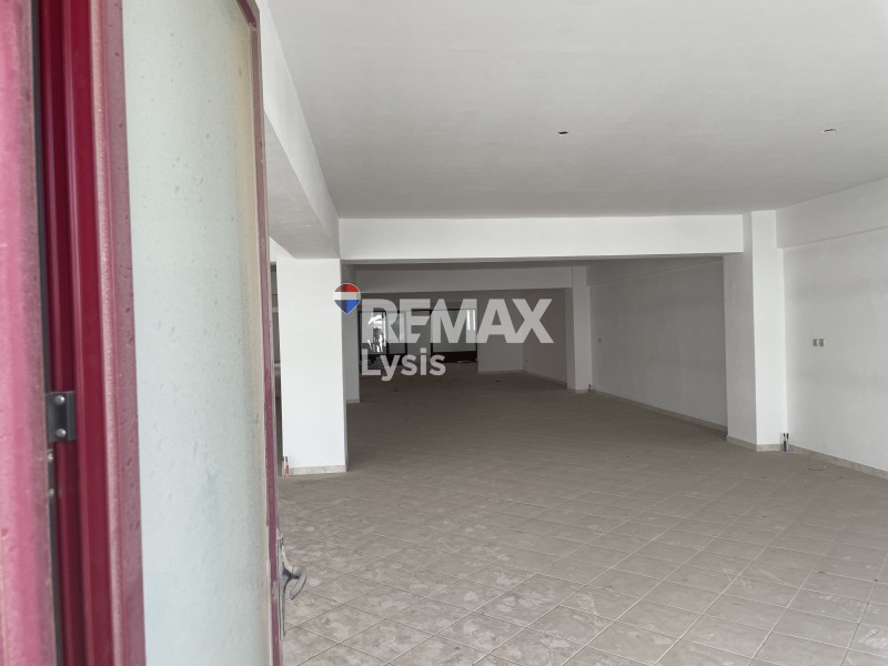 Επιχειρηματικό κτίριο 2.380 τ.μ. προς πώληση, Κέντρο Παλαιού Μενιδίου