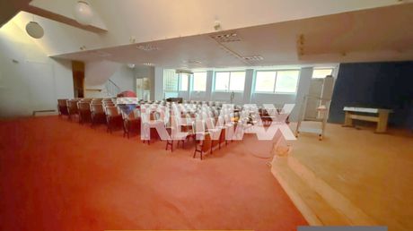 Office 322 sqm for rent