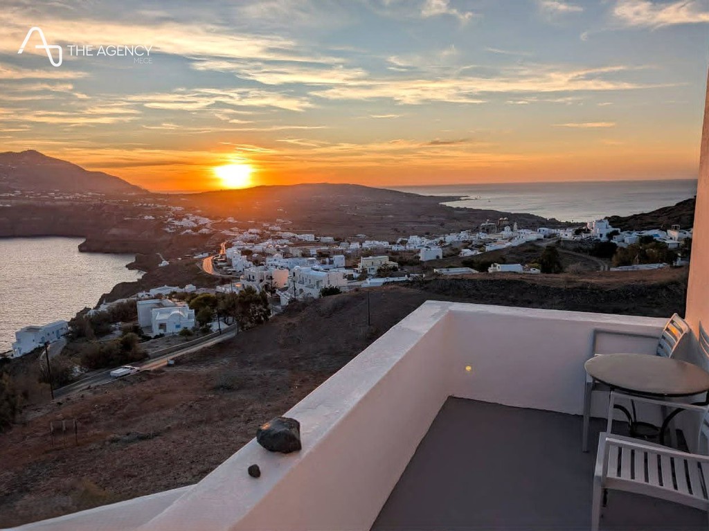 Οικόπεδο 4.355 τ.μ. προς πώληση, Σαντορίνη