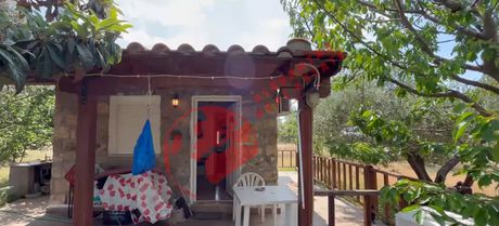 Detached home 2.300 sqm for sale