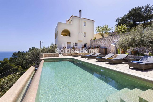 Detached home 175 sqm for sale, Argosaronikos Islands, Spetses