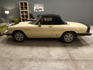 Alfa Romeo Spider 1984 2,0 CABRIO-thumb-3