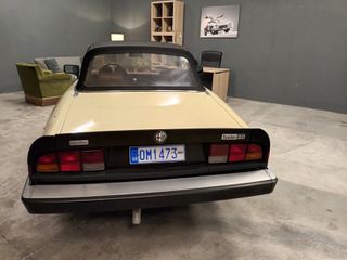 Alfa Romeo Spider 1984 2,0 CABRIO-thumb-5