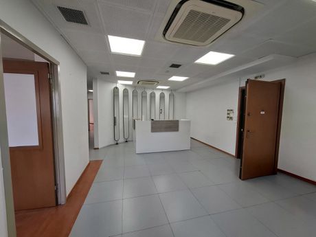 Γραφείο 172 τ.μ. πρός ενοικίαση