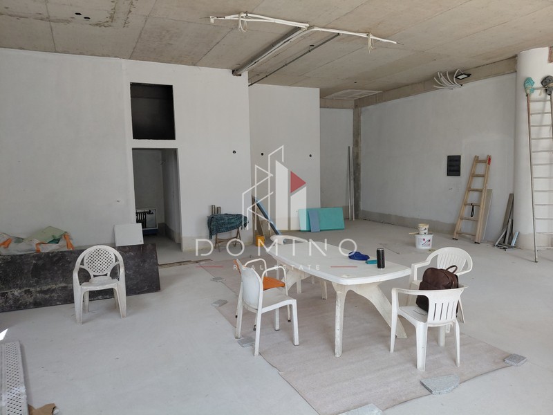 Κατάστημα 120 τ.μ. προς ενοικίαση, Καρατάσσου