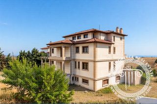 Villa 700 sqm for sale
