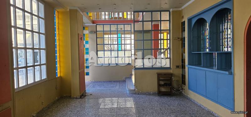 Κατάστημα 280 τ.μ. προς ενοικίαση, Τζιτζιφιές