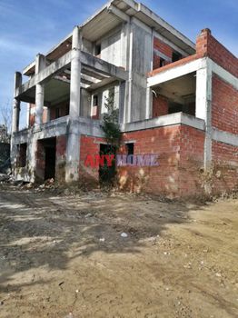 Μεζονέτα 350 τ.μ. προς πώληση