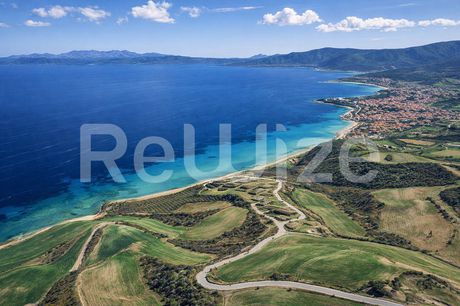 Αγροτεμάχια 6.857 τ.μ. προς πώληση