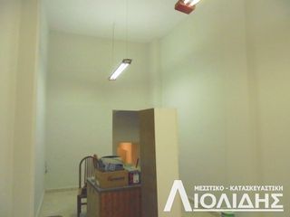 Κατάστημα 64 τ.μ. για ενοικίαση, Θεσσαλονίκη - Κέντρο, Χαριλάου-thumb-2