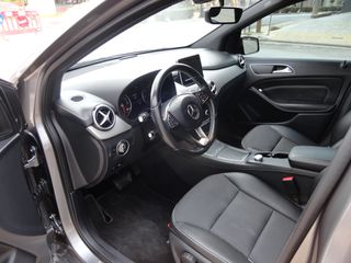 Mercedes-Benz B 180 2015 URBAN DIEZEL AUTOMATIC-thumb-13