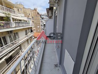 Studio / γκαρσονιέρα 39 τ.μ. για πώληση, Θεσσαλονίκη - Κέντρο, Καμάρα-thumb-8
