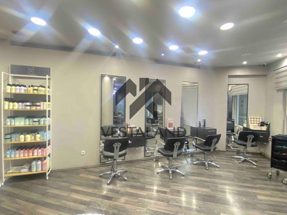 Store 82 sqm for rent, Athens - North, Vrilissia