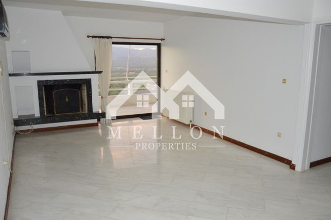 Apartment 90 sqm for rent, Athens - North, Ekali