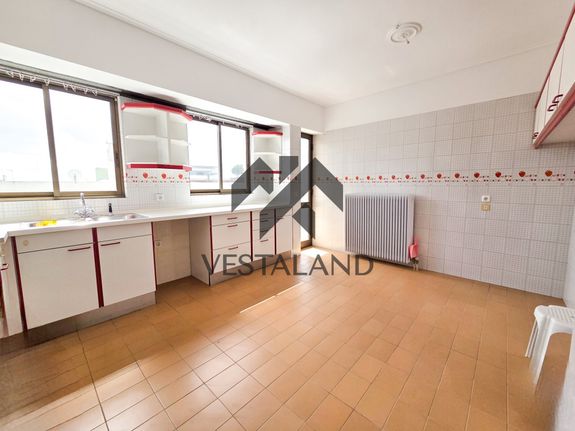 Apartment 102 sqm for rent, Athens - North, Chalandri