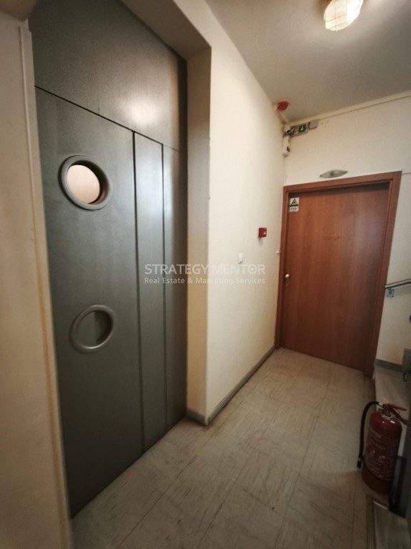 Επιχειρηματικό κτίριο 1.570 τ.μ. πρός πώληση, Αθήνα - Ανατολικά Προάστια, Κορωπί