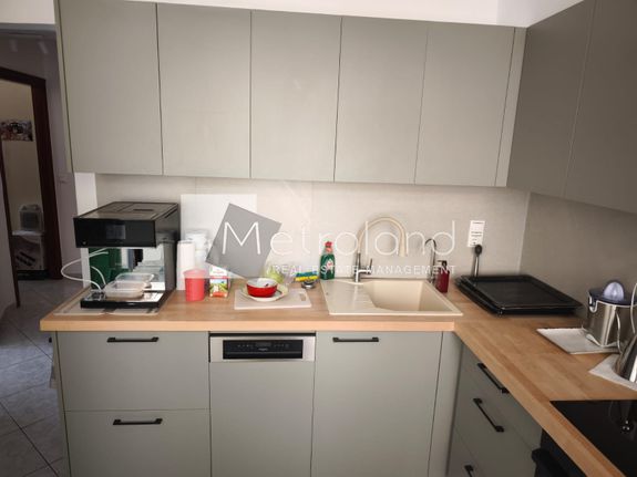Apartment 95 sqm for rent, Piraeus, Chatzikiriakeio
