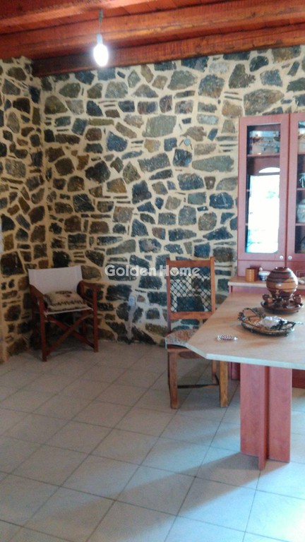 Μονοκατοικία 90 τ.μ. προς ενοικίαση, Πετράς